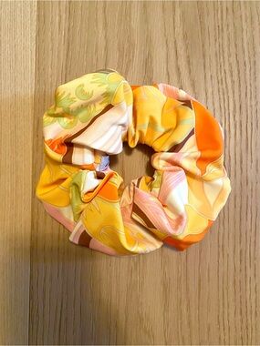 Zara Oversized Yellow Geometric Print Scrunchie